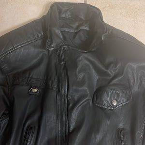 Mens medium Italic Black Leather Jacket